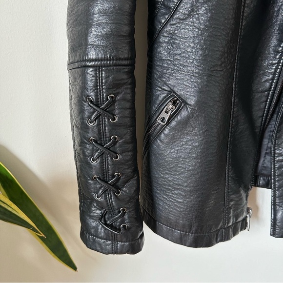 Guess Moto Jacket Faux Leather in Black Size M - Picture 6 of 10
